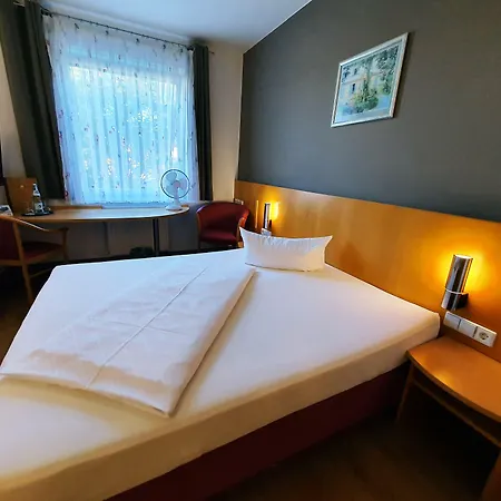 酒店 Sunparc - Shuttle Zum Europa-park Rust 4km & Rulantica 2km 灵斯海姆
